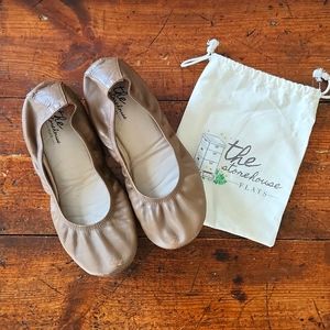 Storehouse Flats foldable flats with travel bag.  Size 11